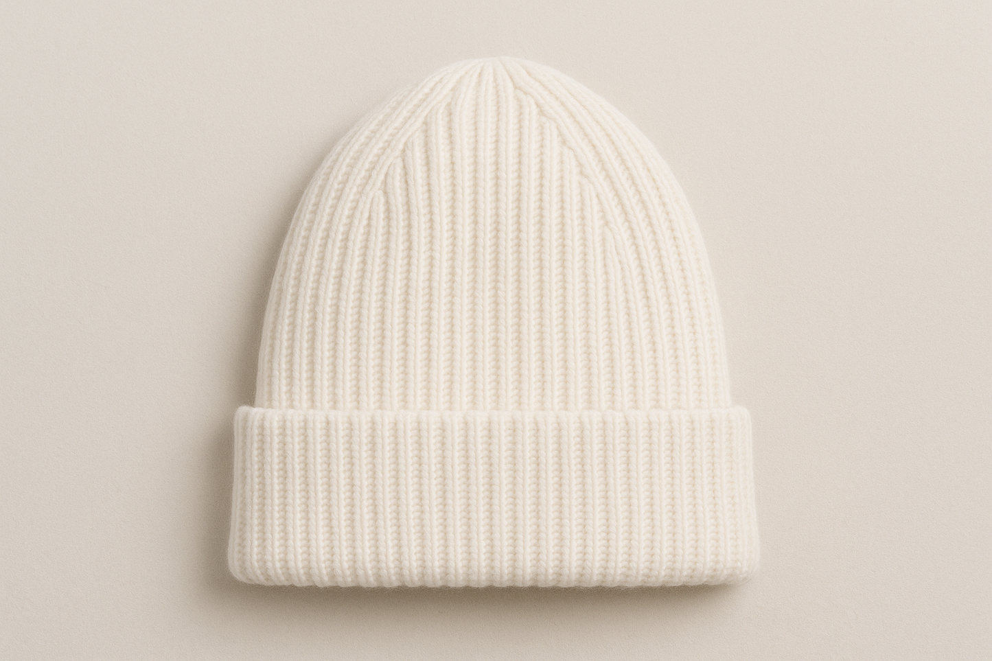 cream beanie with tags *Mon*